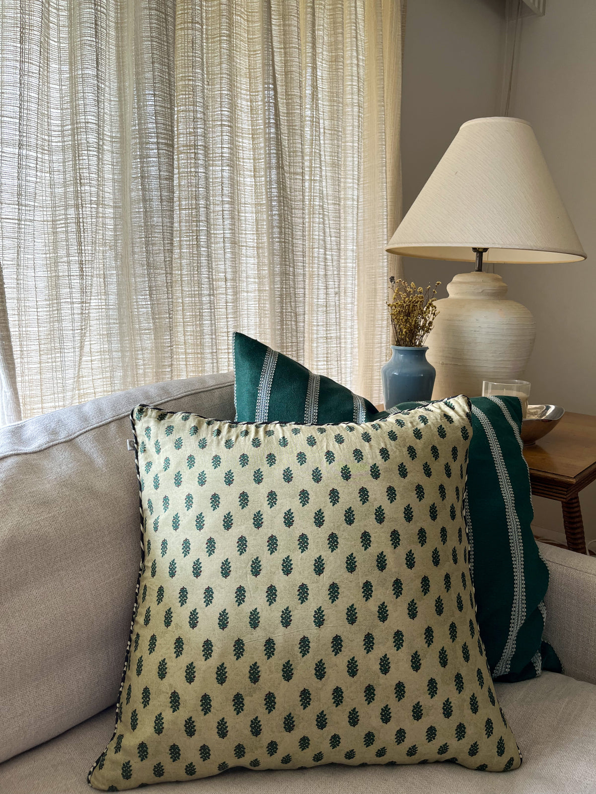 Garden pillow cover